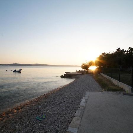 Apartments Karla Bibinje Εξωτερικό φωτογραφία