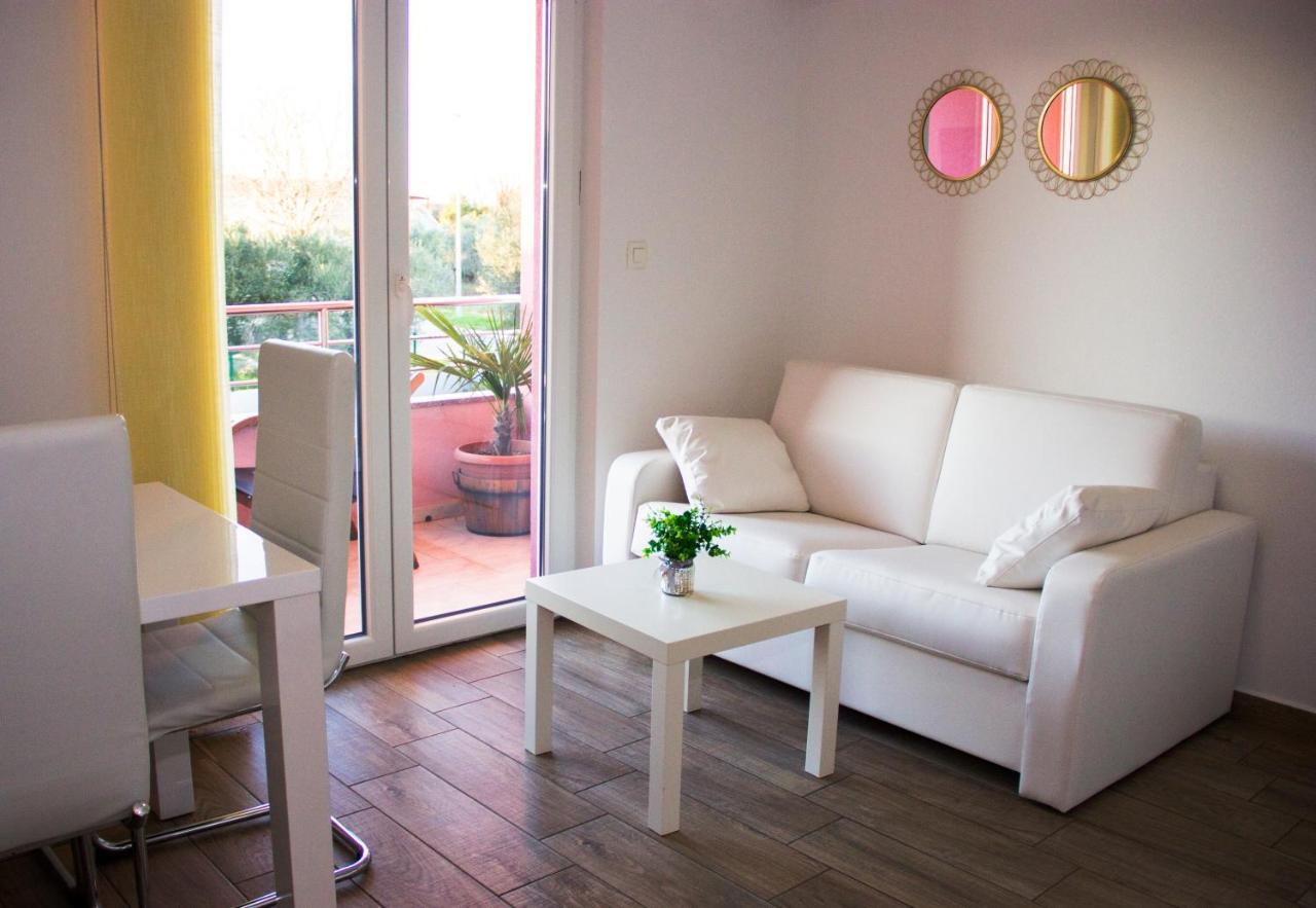 Apartments Karla Bibinje Εξωτερικό φωτογραφία