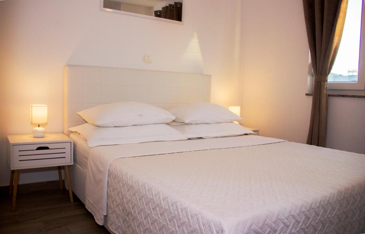 Apartments Karla Bibinje Εξωτερικό φωτογραφία