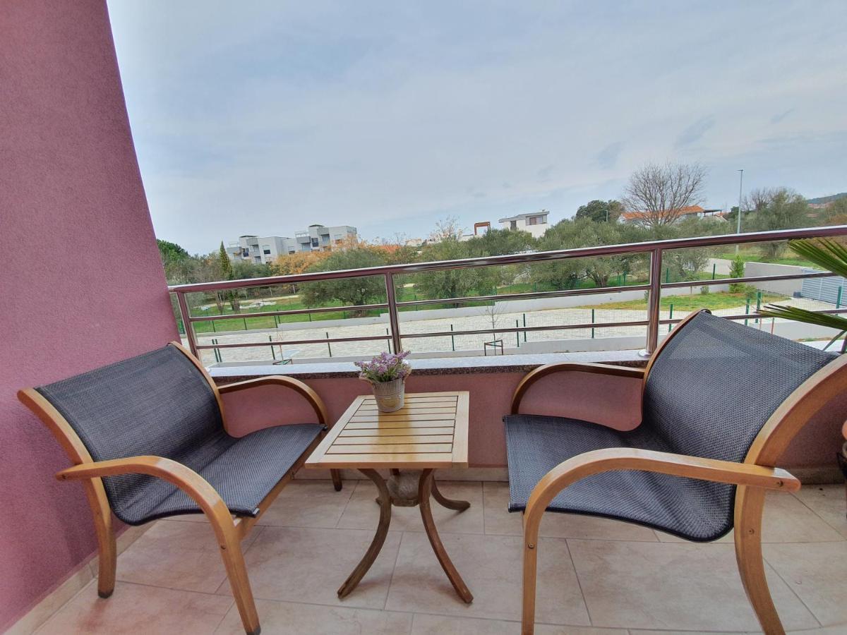 Apartments Karla Bibinje Εξωτερικό φωτογραφία